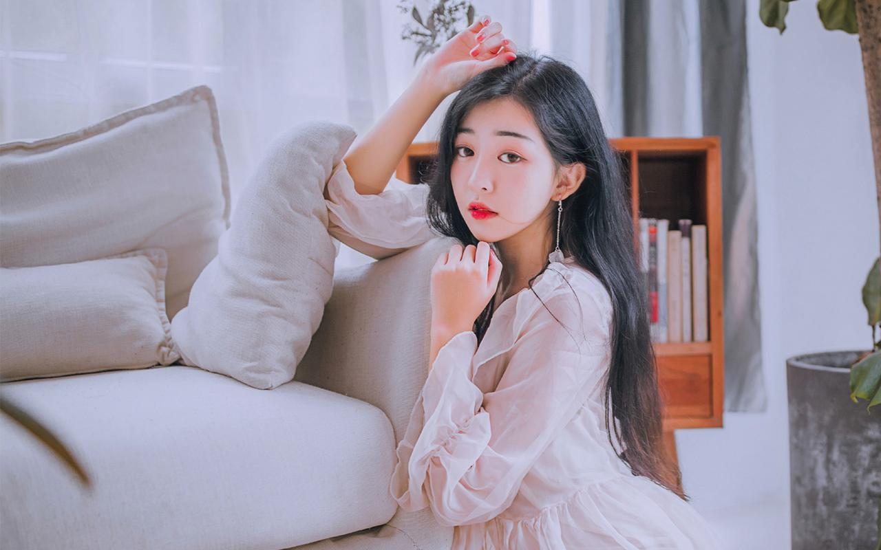 归国华侨心系香云纱 展现东方“软黄金”之美